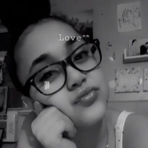 Meet your Posher, Kiera